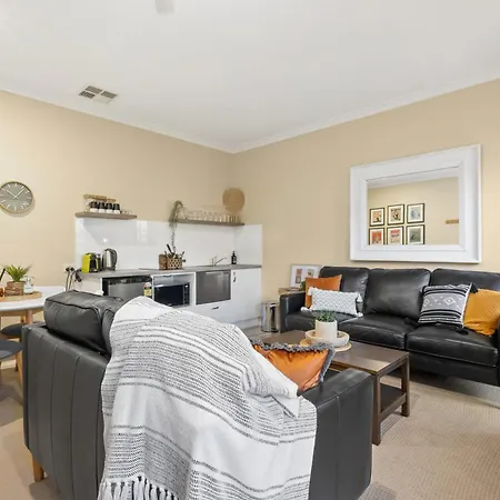 Marcotta Guest Suite - Moments To Golf Course Orange Exterior photo