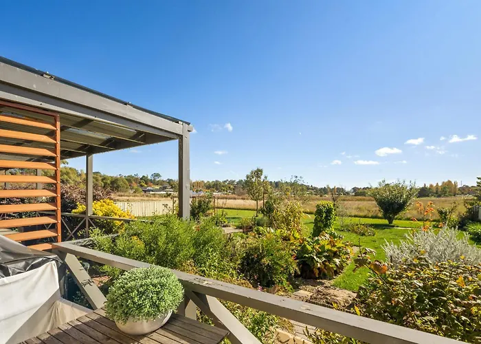 Marcotta Guest Suite - Moments To Golf Course